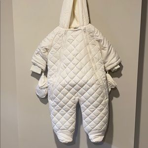 NWT offwhite footie snowsuit easy zip 6-9mo